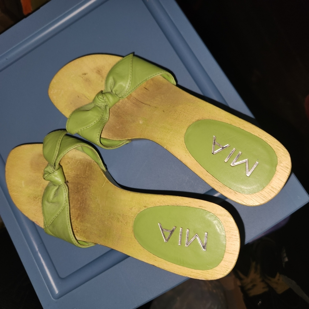 Womens sandals